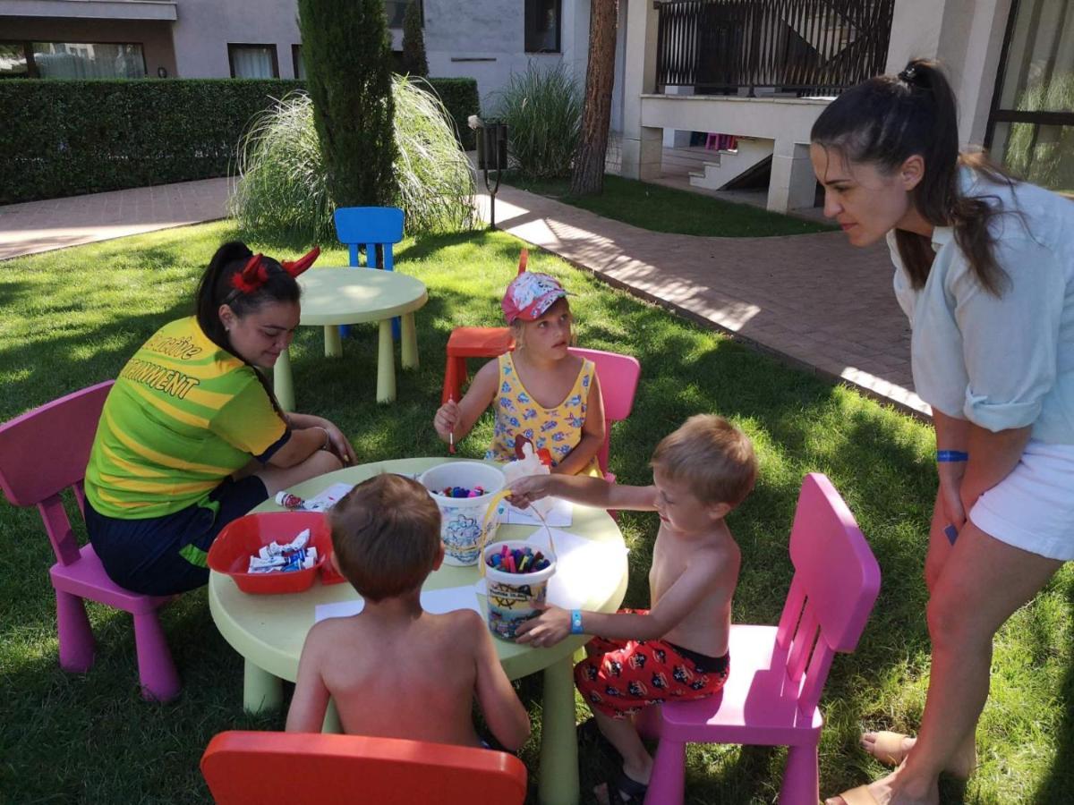 Royal Beach Apartment Barcello G Slăntjev Brjag Exteriör bild